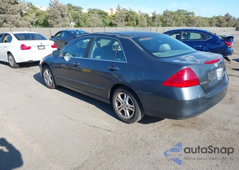2007 Honda Accord 2.4 Se из США, поврежденный, VIN JHMCM56317C004856